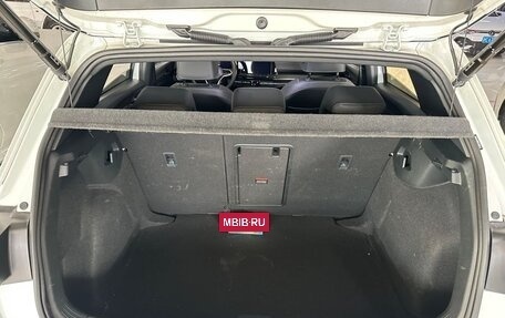 Volkswagen Golf VIII, 2022 год, 2 150 000 рублей, 13 фотография