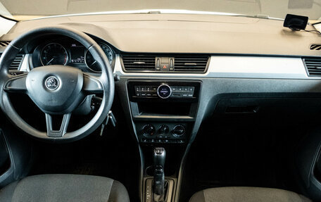 Skoda Rapid I, 2016 год, 989 000 рублей, 5 фотография