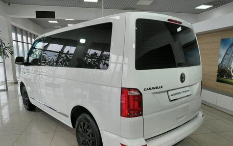Volkswagen Caravelle T6 рестайлинг, 2018 год, 2 850 000 рублей, 7 фотография