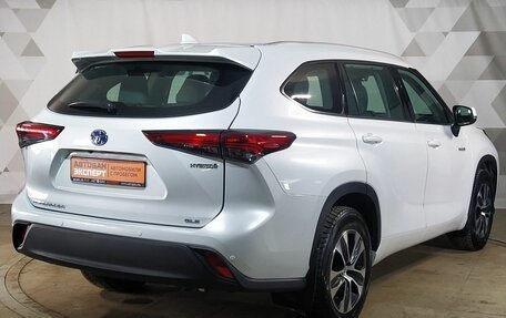 Toyota Highlander, 2022 год, 4 300 000 рублей, 3 фотография