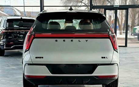 Geely Atlas, 2025 год, 3 210 000 рублей, 5 фотография