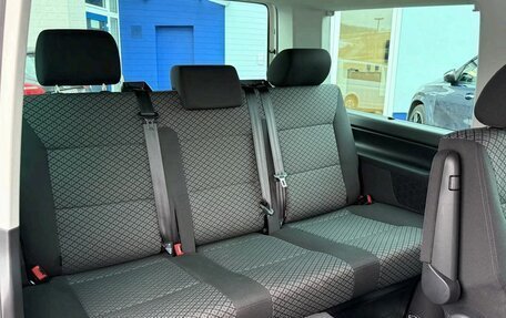 Volkswagen Multivan T6 рестайлинг, 2022 год, 4 000 000 рублей, 11 фотография