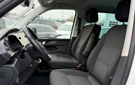 Volkswagen Multivan T6 рестайлинг, 2022 год, 4 000 000 рублей, 25 фотография