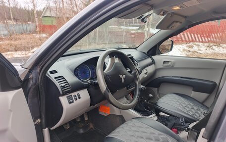 Mitsubishi L200 IV рестайлинг, 2008 год, 1 300 000 рублей, 5 фотография