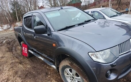 Mitsubishi L200 IV рестайлинг, 2008 год, 1 300 000 рублей, 2 фотография