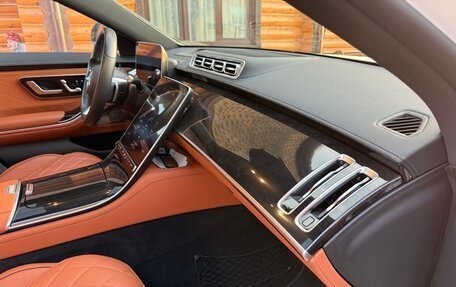 Mercedes-Benz S-Класс, 2022 год, 15 000 000 рублей, 32 фотография