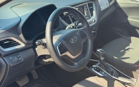 Hyundai Solaris II рестайлинг, 2019 год, 1 230 000 рублей, 12 фотография