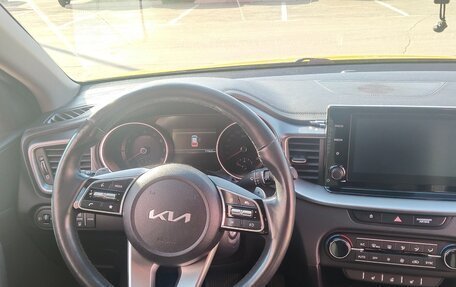 KIA cee'd III, 2022 год, 2 300 000 рублей, 9 фотография