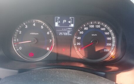 Hyundai Solaris II рестайлинг, 2016 год, 650 000 рублей, 6 фотография