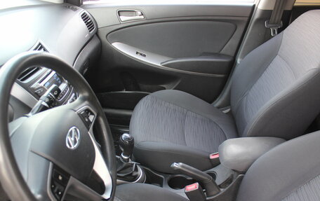 Hyundai Solaris II рестайлинг, 2015 год, 967 000 рублей, 10 фотография