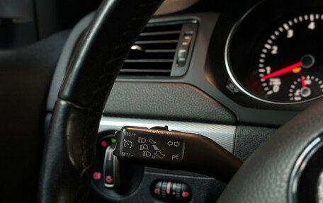 Volkswagen Jetta VI, 2015 год, 1 000 000 рублей, 22 фотография