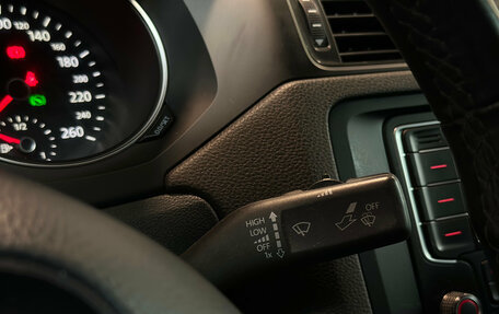 Volkswagen Jetta VI, 2015 год, 1 000 000 рублей, 23 фотография