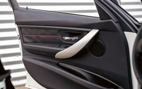 BMW 3 серия, 2016 год, 1 725 000 рублей, 16 фотография