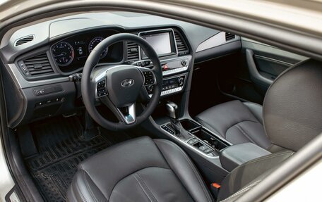 Hyundai Sonata VII, 2018 год, 1 495 000 рублей, 13 фотография