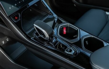 Geely Atlas, 2025 год, 3 970 990 рублей, 18 фотография