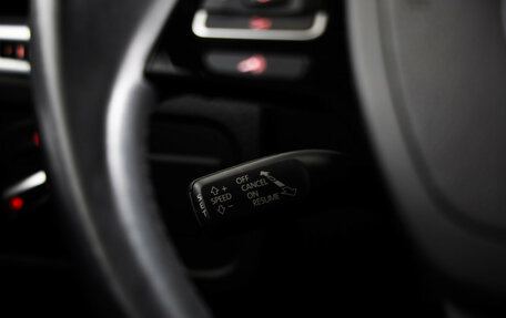 Volkswagen Touareg III, 2012 год, 2 499 000 рублей, 11 фотография