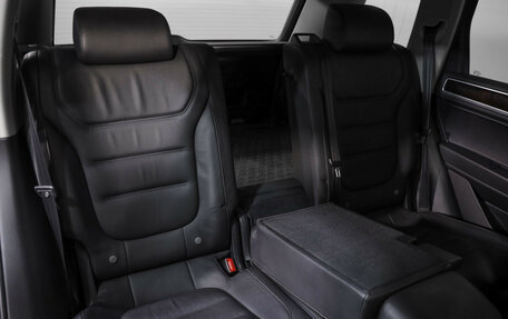 Volkswagen Touareg III, 2012 год, 2 499 000 рублей, 25 фотография