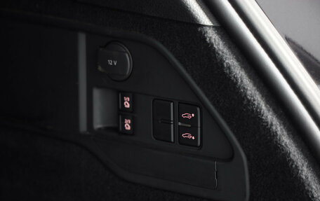 Volkswagen Touareg III, 2012 год, 2 499 000 рублей, 29 фотография