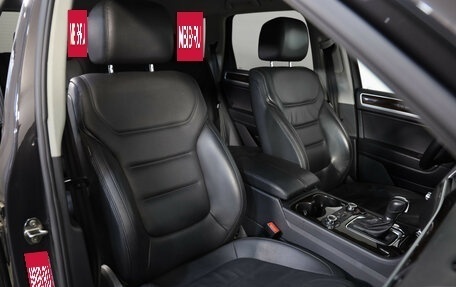 Volkswagen Touareg III, 2012 год, 2 499 000 рублей, 22 фотография