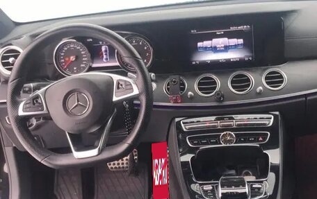 Mercedes-Benz E-Класс, 2016 год, 2 500 000 рублей, 5 фотография