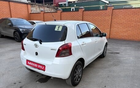 Toyota Yaris III рестайлинг, 2008 год, 450 000 рублей, 3 фотография