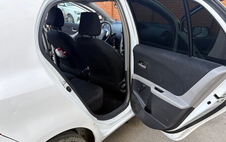 Toyota Yaris III рестайлинг, 2008 год, 450 000 рублей, 10 фотография