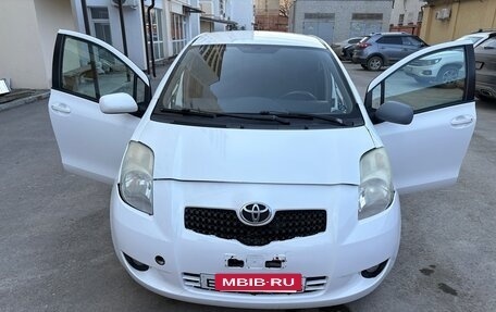Toyota Yaris III рестайлинг, 2008 год, 450 000 рублей, 12 фотография