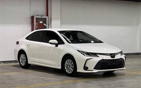 Toyota Corolla, 2021 год, 1 560 000 рублей, 2 фотография