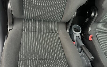 Mitsubishi Colt VI рестайлинг, 2008 год, 800 000 рублей, 22 фотография