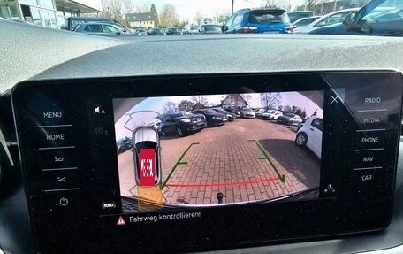 Skoda Kamiq I, 2022 год, 1 600 000 рублей, 8 фотография