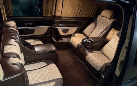 Mercedes-Benz V-Класс, 2017 год, 7 000 000 рублей, 8 фотография