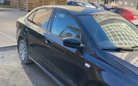 Volkswagen Polo VI (EU Market), 2011 год, 490 000 рублей, 2 фотография