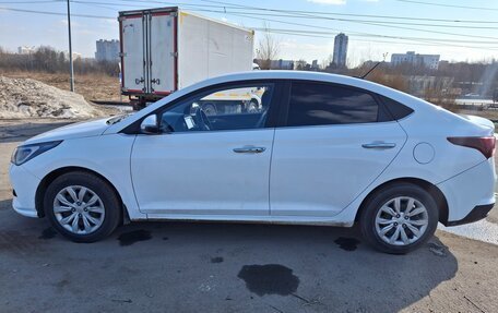 Hyundai Solaris II рестайлинг, 2021 год, 1 650 000 рублей, 5 фотография