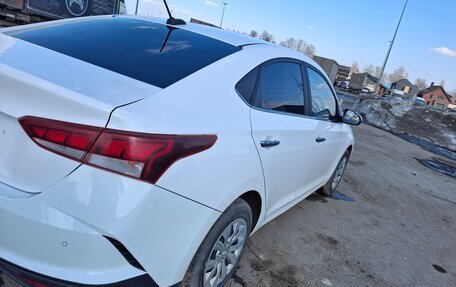 Hyundai Solaris II рестайлинг, 2021 год, 1 650 000 рублей, 7 фотография