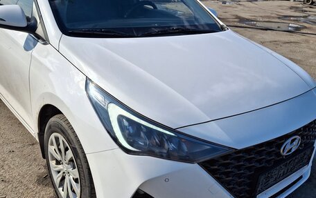 Hyundai Solaris II рестайлинг, 2021 год, 1 650 000 рублей, 12 фотография