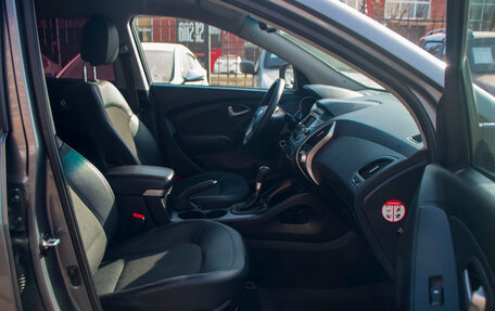 Hyundai ix35 I рестайлинг, 2012 год, 999 000 рублей, 11 фотография