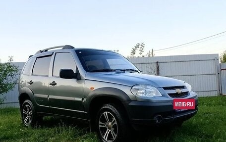 Chevrolet Niva I рестайлинг, 2010 год, 485 000 рублей, 2 фотография