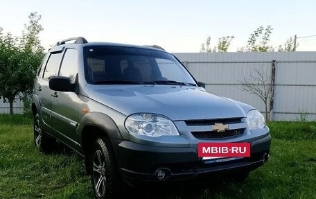 Chevrolet Niva I рестайлинг, 2010 год, 485 000 рублей, 6 фотография