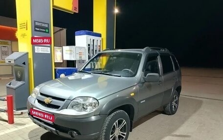 Chevrolet Niva I рестайлинг, 2010 год, 485 000 рублей, 7 фотография