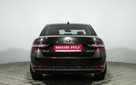 Skoda Superb III рестайлинг, 2017 год, 1 549 585 рублей, 6 фотография