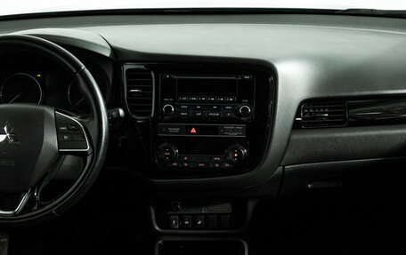 Mitsubishi Outlander III рестайлинг 3, 2019 год, 1 899 585 рублей, 14 фотография