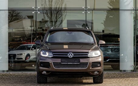 Volkswagen Touareg III, 2014 год, 2 195 000 рублей, 2 фотография