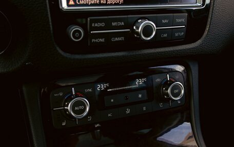 Volkswagen Touareg III, 2014 год, 2 195 000 рублей, 15 фотография