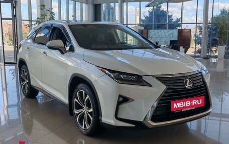 Lexus RX IV рестайлинг, 2018 год, 4 490 000 рублей, 3 фотография