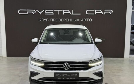 Volkswagen Tiguan II, 2022 год, 2 650 000 рублей, 3 фотография