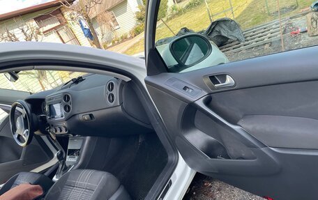 Volkswagen Tiguan I, 2016 год, 1 700 000 рублей, 2 фотография