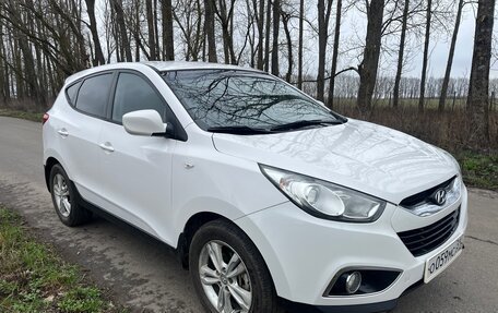 Hyundai ix35 I рестайлинг, 2011 год, 1 100 000 рублей, 2 фотография
