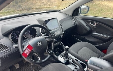 Hyundai ix35 I рестайлинг, 2011 год, 1 100 000 рублей, 11 фотография