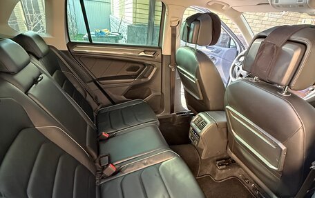 Volkswagen Tiguan II, 2017 год, 3 500 000 рублей, 33 фотография