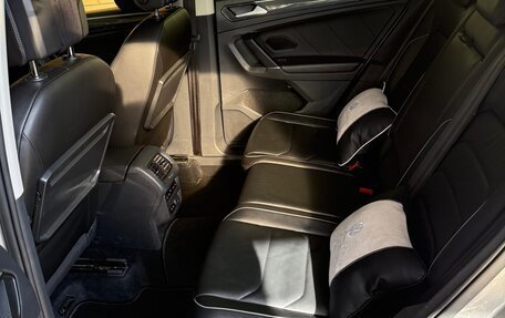 Volkswagen Tiguan II, 2017 год, 3 500 000 рублей, 36 фотография